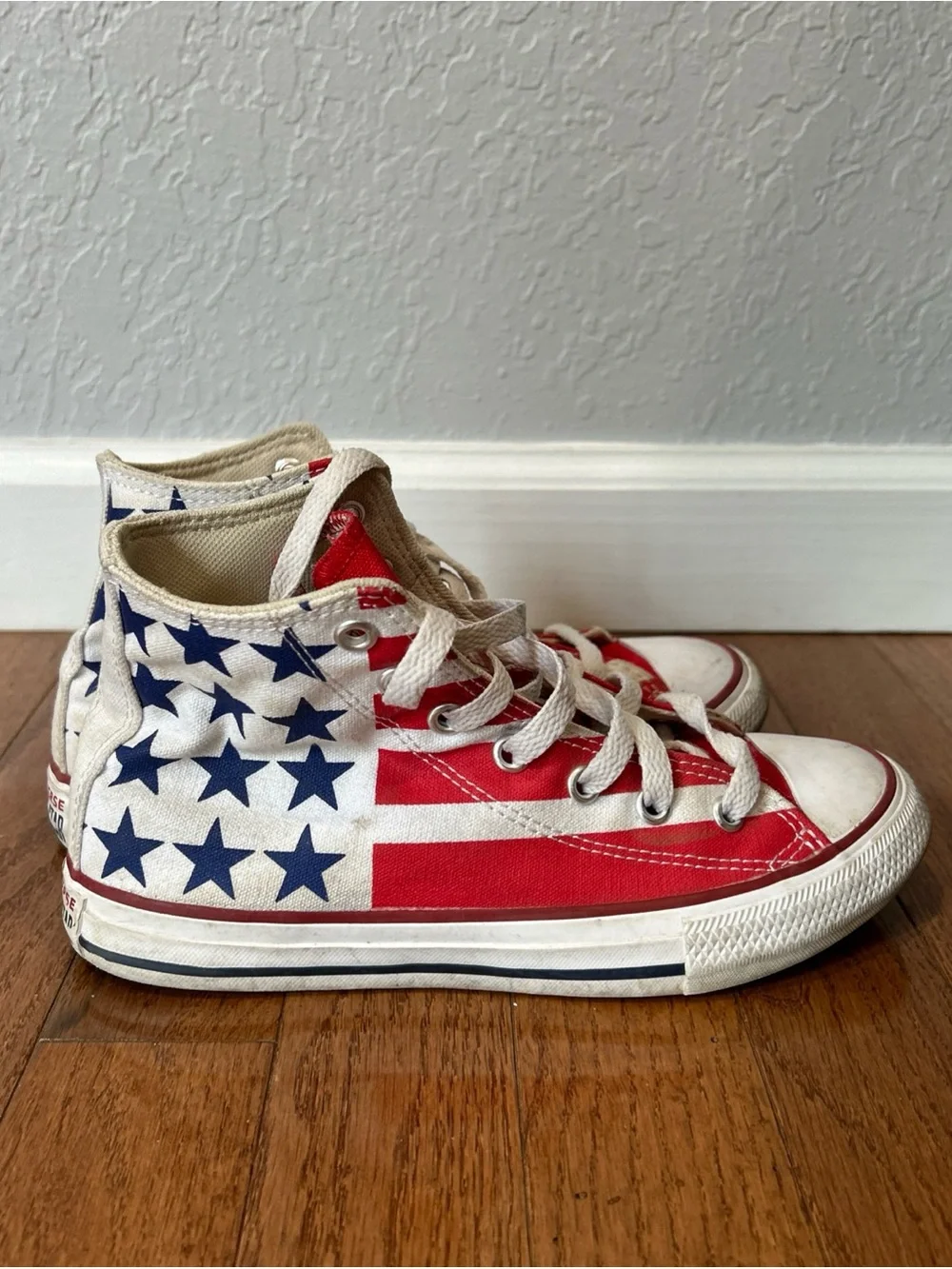 Converse Chuck Taylor High Top Sneakers Shoes American Flag Junior Size 2 White